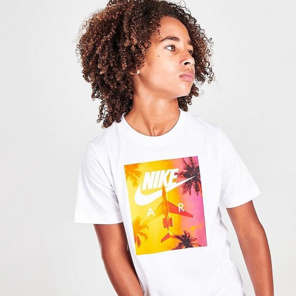 Nike Boys Sunrise T-Shirt (M) - White NWT - Picture 2 of 4